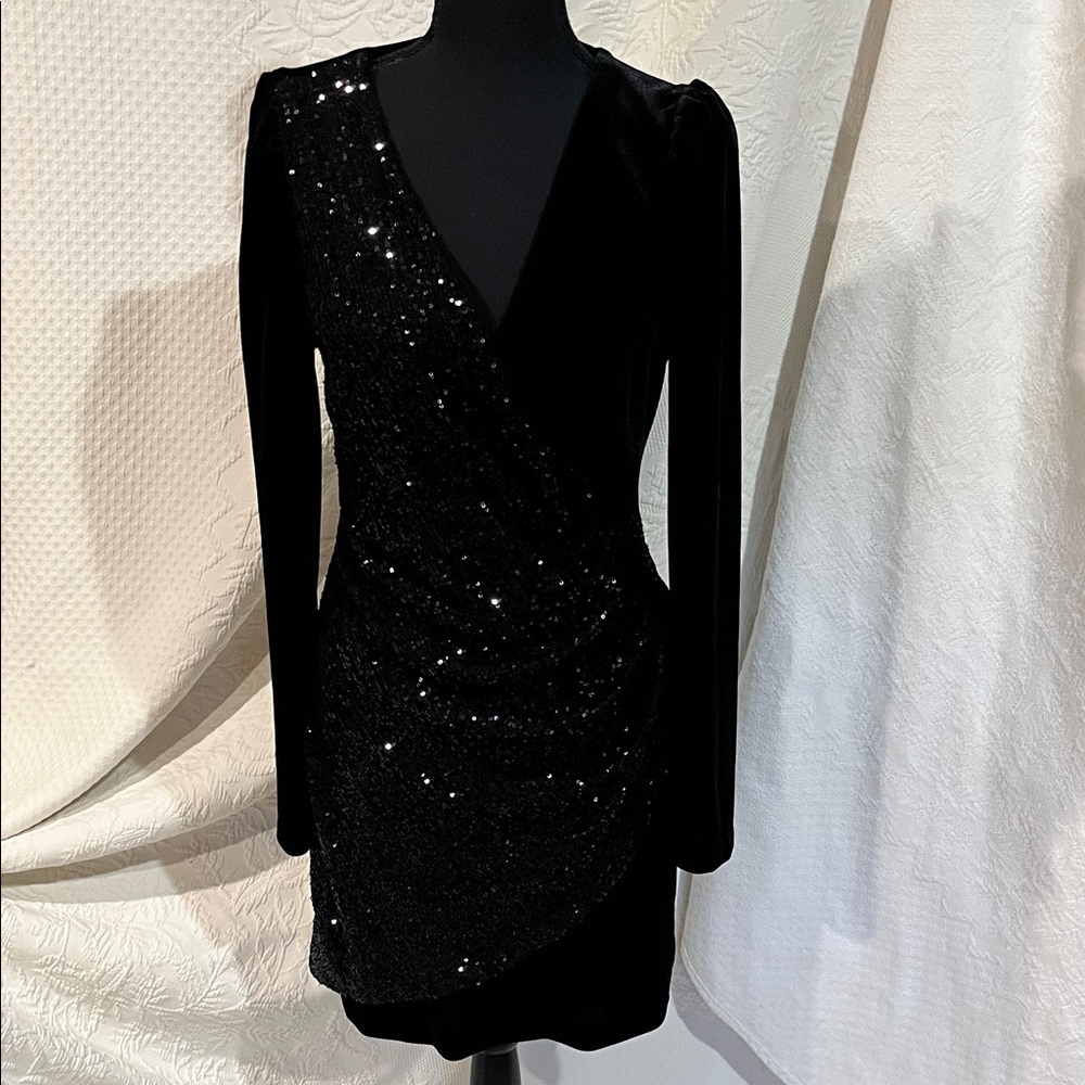 Black Bailey 44 Selby Sequin Dress, size medium